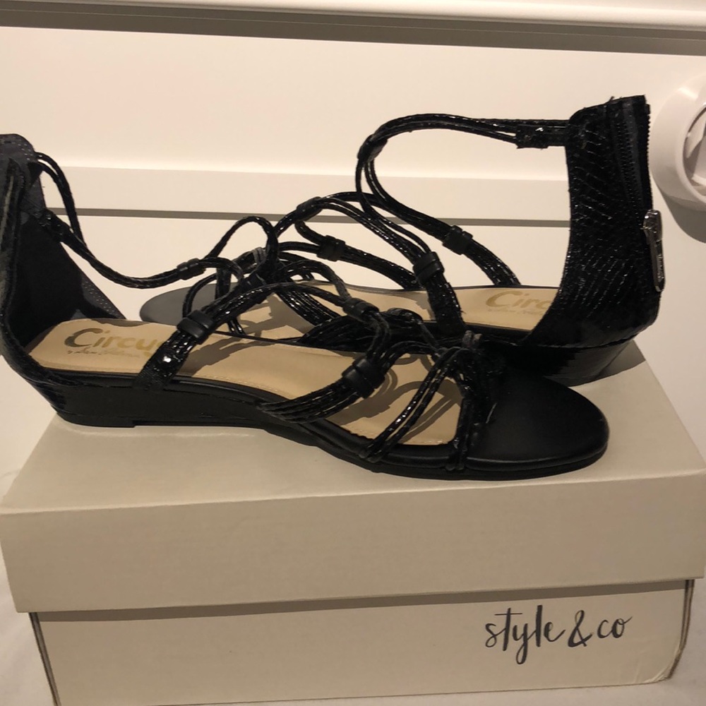 Black flats